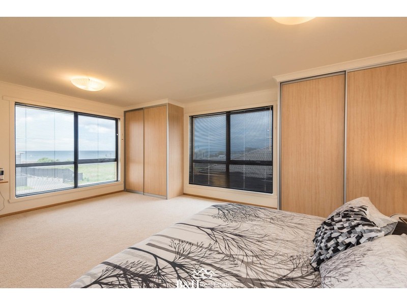 22 Oceanside Boulevard, Sulphur Creek TAS 7316