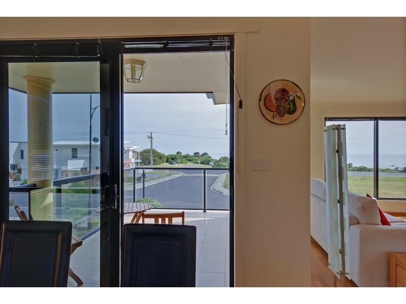 22 Oceanside Boulevard, Sulphur Creek TAS 7316