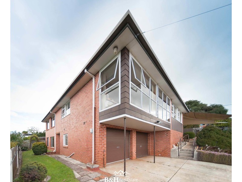 1 Gilmour Crescent, Somerset TAS 7322
