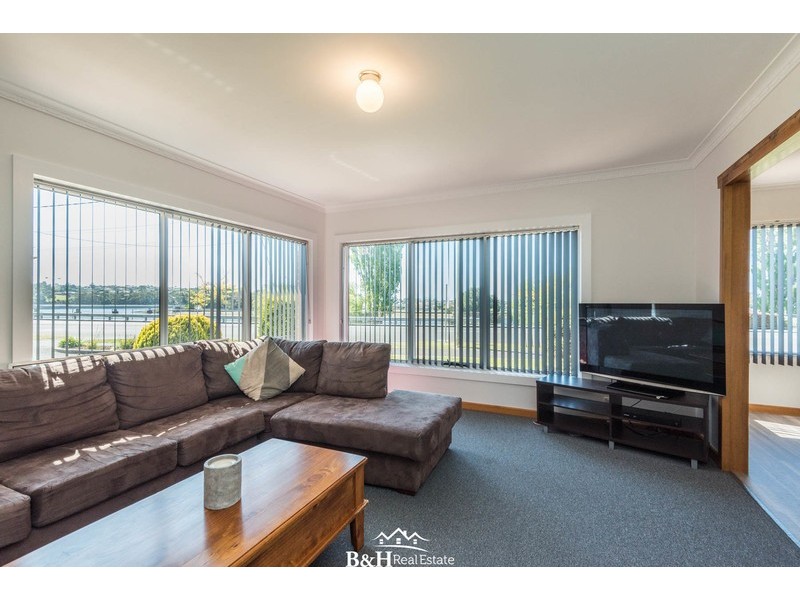 16 Kings Parade, Ulverstone TAS 7315
