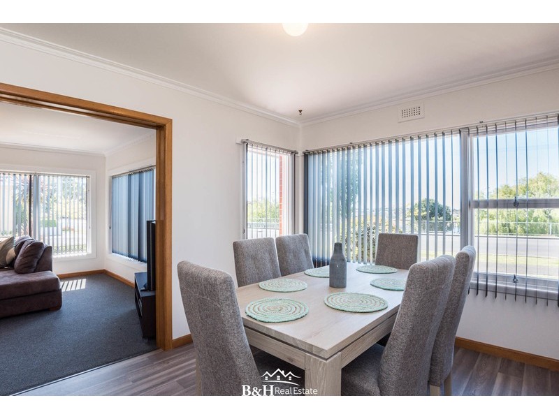 16 Kings Parade, Ulverstone TAS 7315