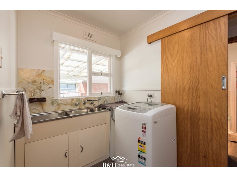 16 Kings Parade, Ulverstone TAS 7315