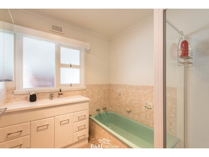 16 Kings Parade, Ulverstone TAS 7315