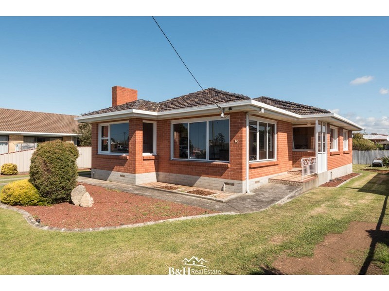 16 Kings Parade, Ulverstone TAS 7315