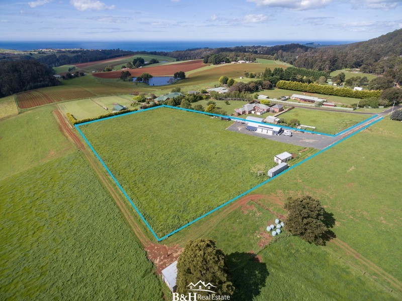 15 Isaac Road, Penguin TAS 7316