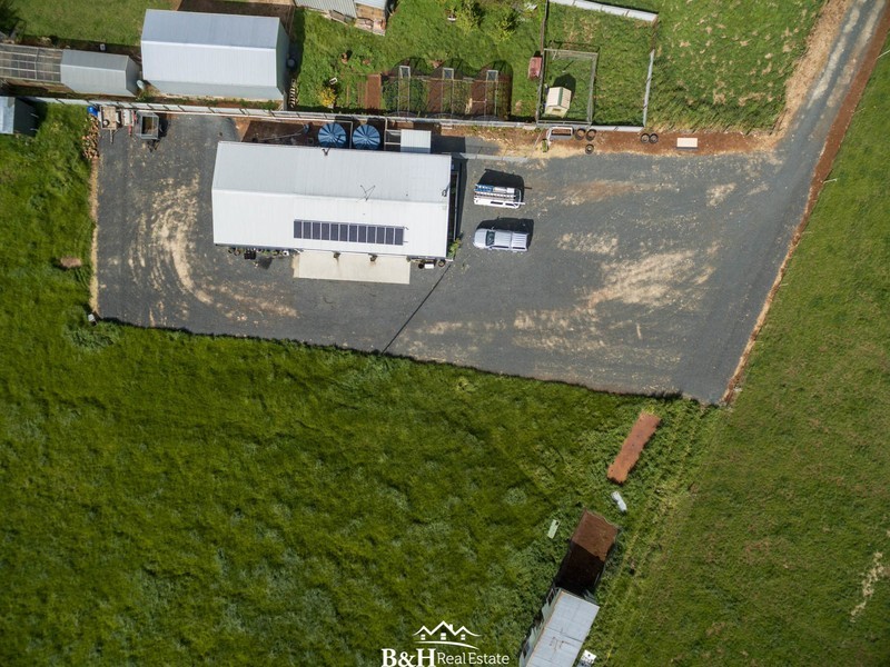 15 Isaac Road, Penguin TAS 7316