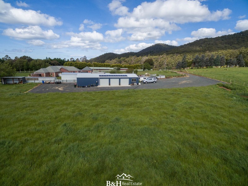 15 Isaac Road, Penguin TAS 7316