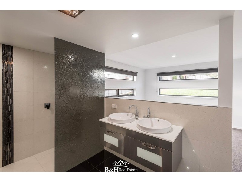 26 Platinum Drive, Park Grove TAS 7320