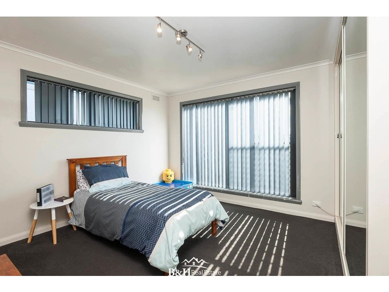 2 Oonah Crescent, Somerset TAS 7322