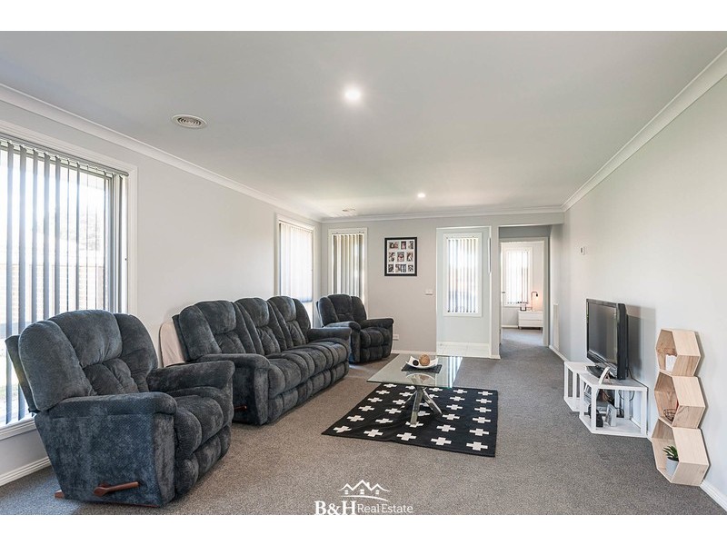 15 Paramount Court, Shorewell Park TAS 7320