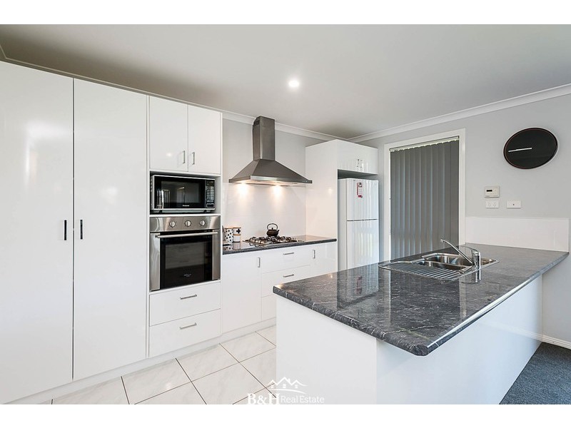 15 Paramount Court, Shorewell Park TAS 7320