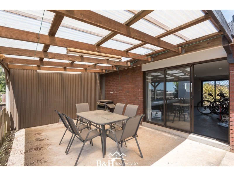 97 South Road, Penguin TAS 7316