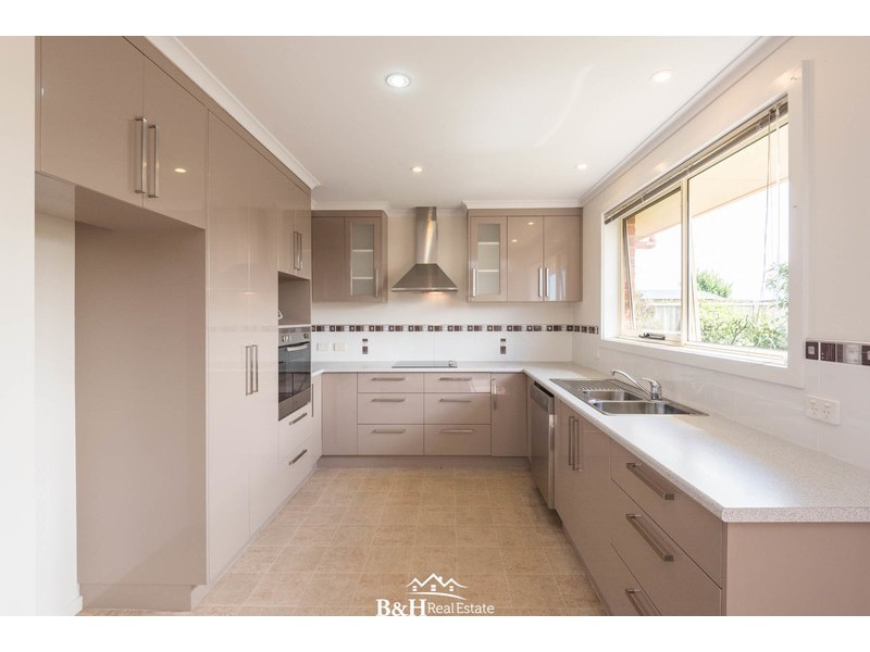 3/54 Leven Street, Ulverstone TAS 7315