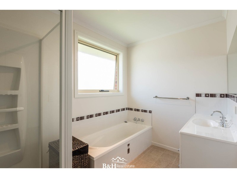 3/54 Leven Street, Ulverstone TAS 7315