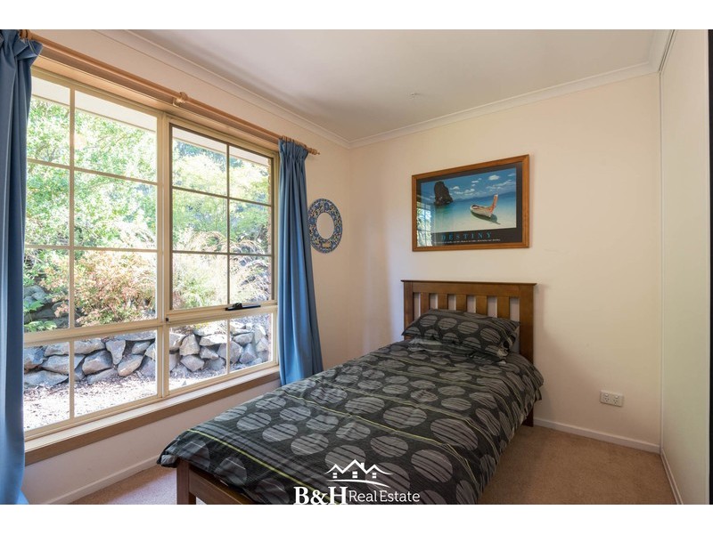 70 Lakeside Drive, Acacia Hills TAS 7306