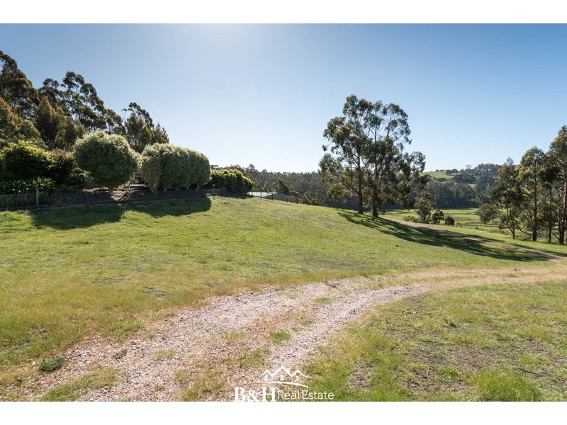 70 Lakeside Drive, Acacia Hills TAS 7306