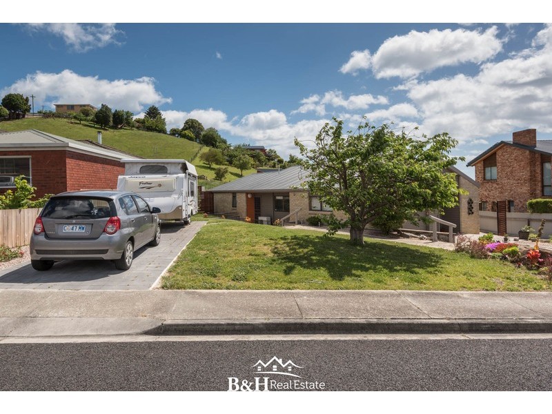 6 Kywong Crescent, West Ulverstone TAS 7315