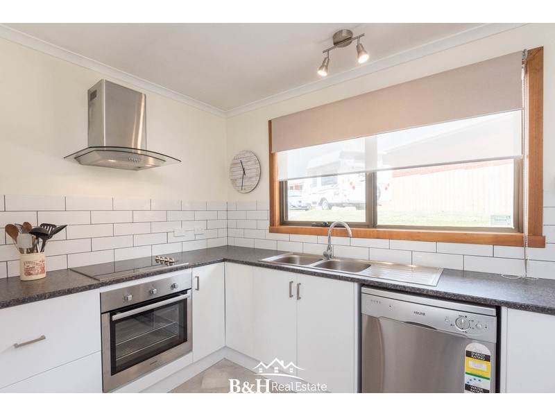 6 Kywong Crescent, West Ulverstone TAS 7315