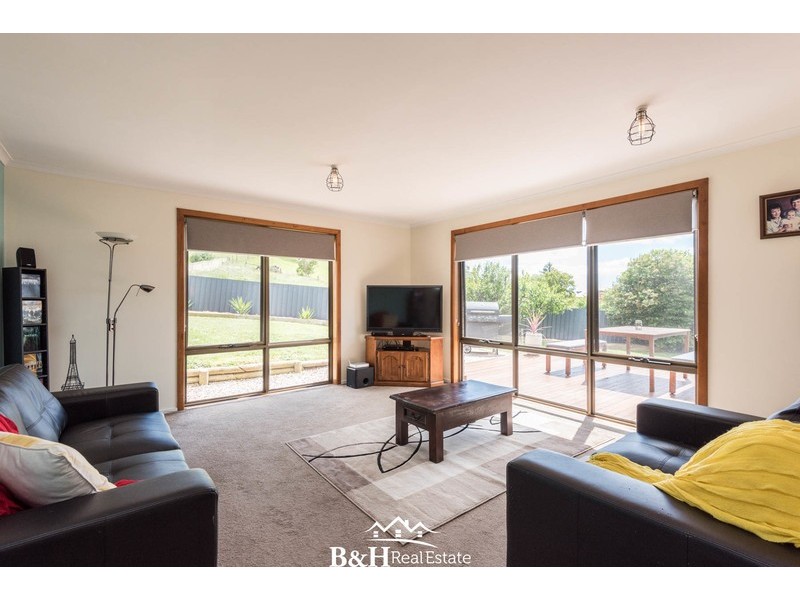 6 Kywong Crescent, West Ulverstone TAS 7315
