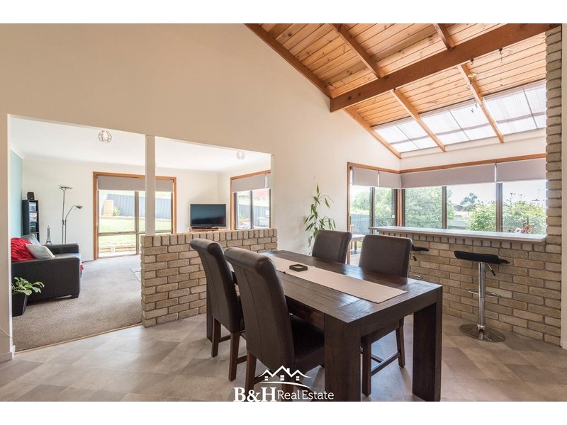 6 Kywong Crescent, West Ulverstone TAS 7315