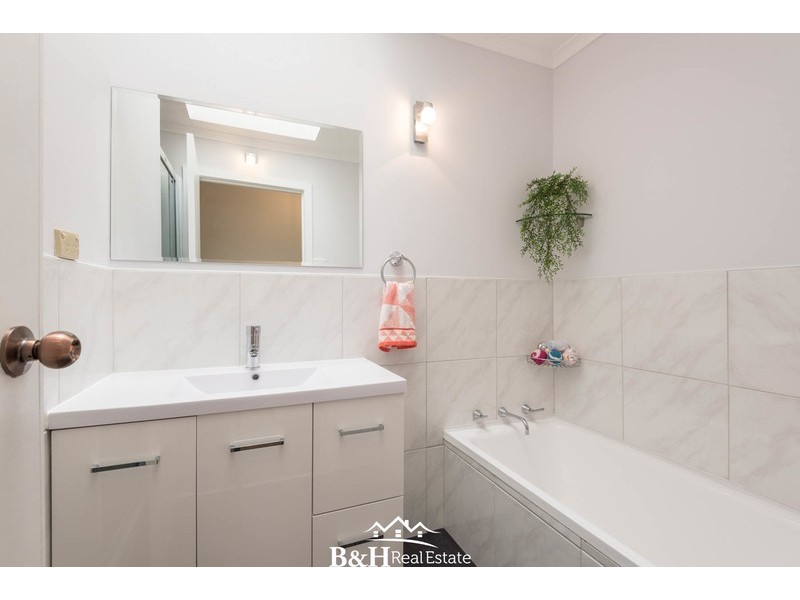 6 Kywong Crescent, West Ulverstone TAS 7315