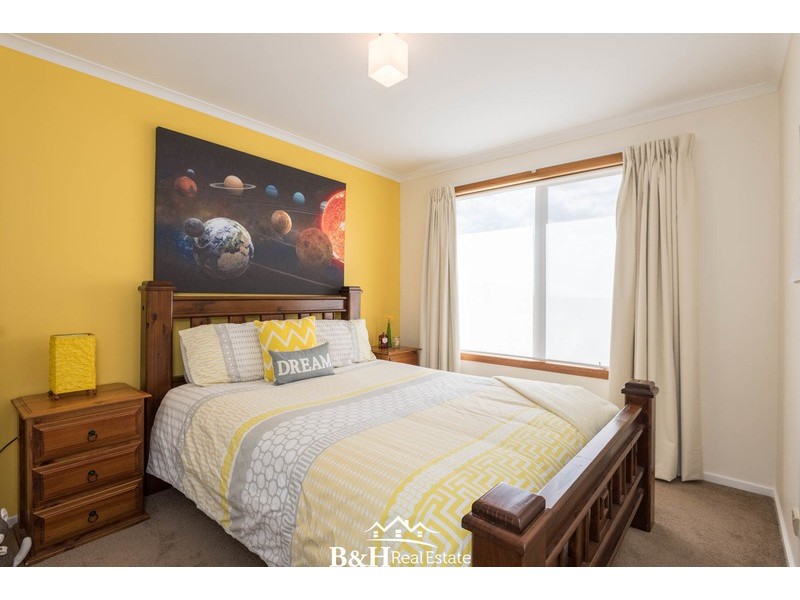 6 Kywong Crescent, West Ulverstone TAS 7315