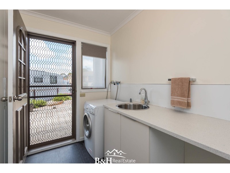 6 Kywong Crescent, West Ulverstone TAS 7315