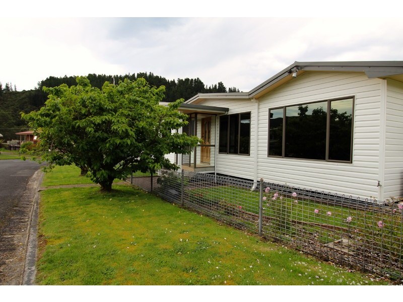 14 Evans Street, Queenstown TAS 7467