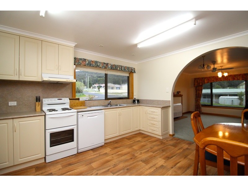 14 Evans Street, Queenstown TAS 7467