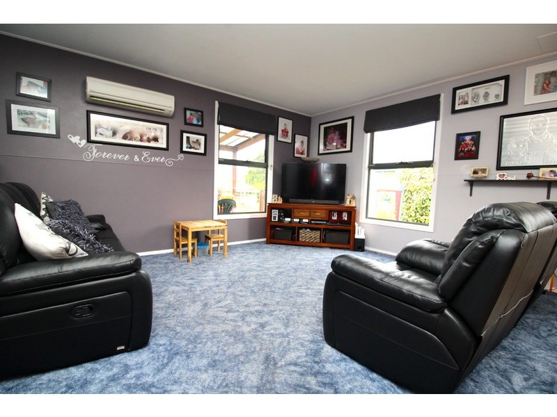 3 Beech Drive, Rosebery TAS 7470