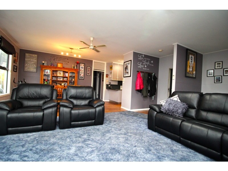 3 Beech Drive, Rosebery TAS 7470