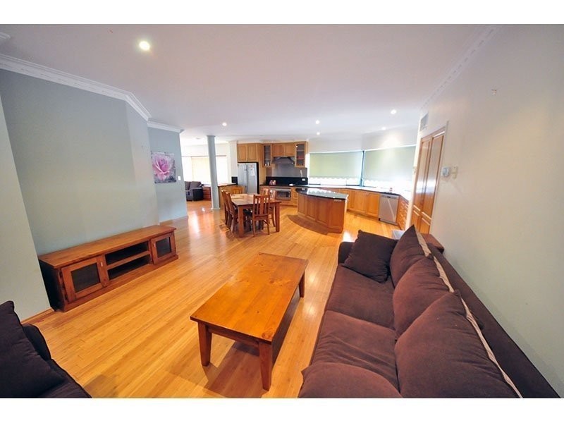 19 Delamare Lane, Beaconsfield WA 6162