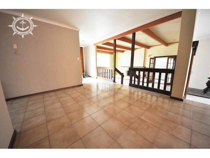 186 Henderson Road, Munster WA 6166