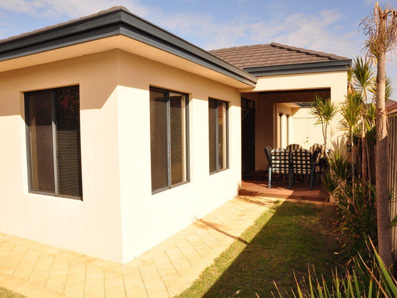 6 Audley Place, Canning Vale WA 6155