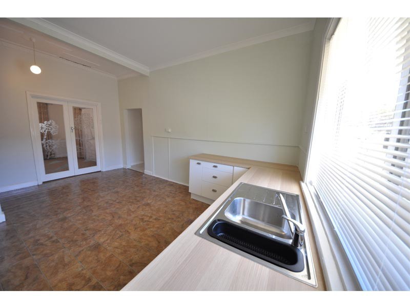 10 Southend Road, Hamilton Hill WA 6163