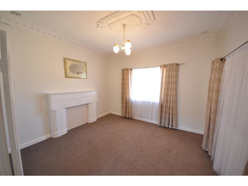 10 Southend Road, Hamilton Hill WA 6163