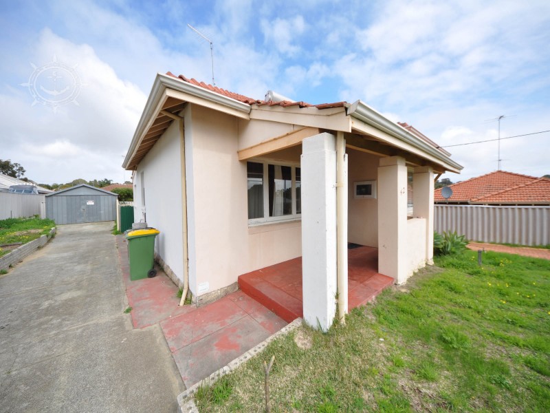 42A Hammad Street, Palmyra WA 6157