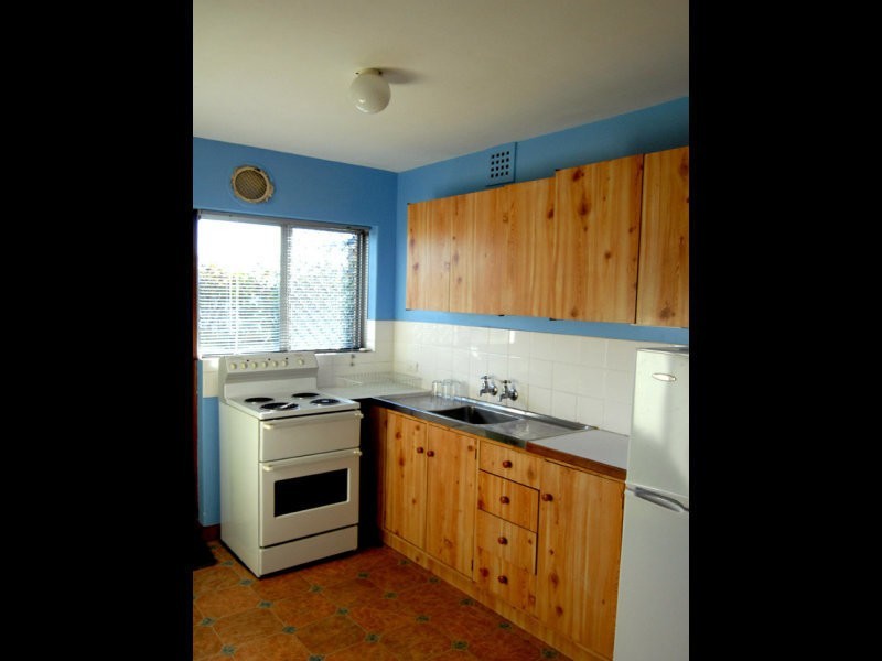 1/142 Watkins Street, White Gum Valley WA 6162