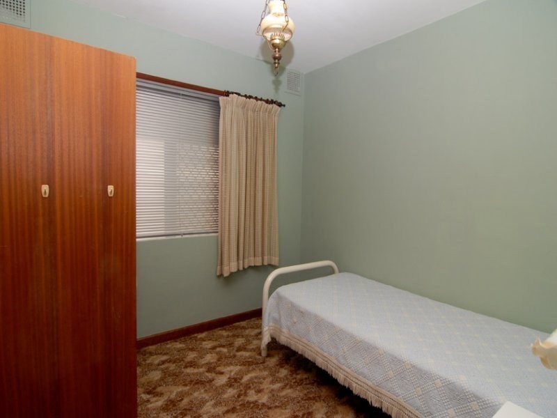 1/142 Watkins Street, White Gum Valley WA 6162