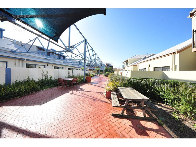 33/330 South Terrace, South Fremantle WA 6162