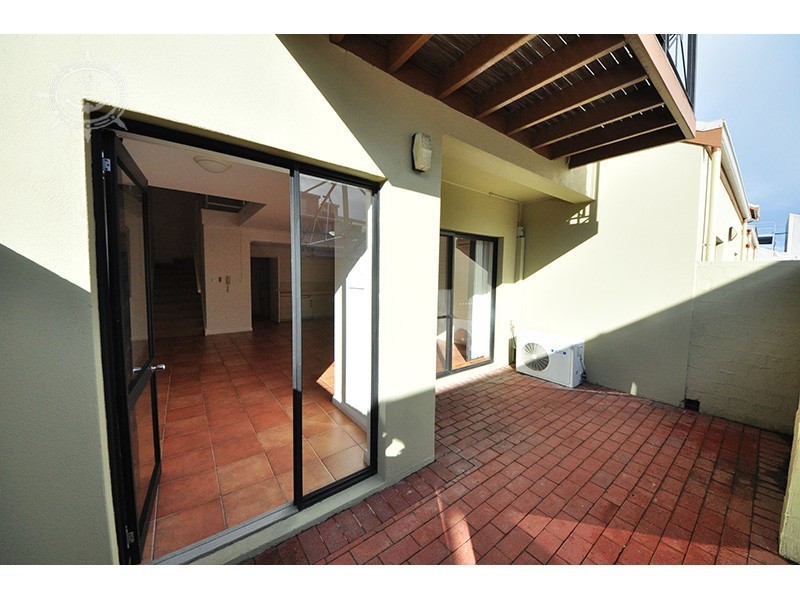 33/330 South Terrace, South Fremantle WA 6162