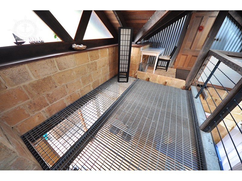 5A Inverlieth Street, Fremantle WA 6160