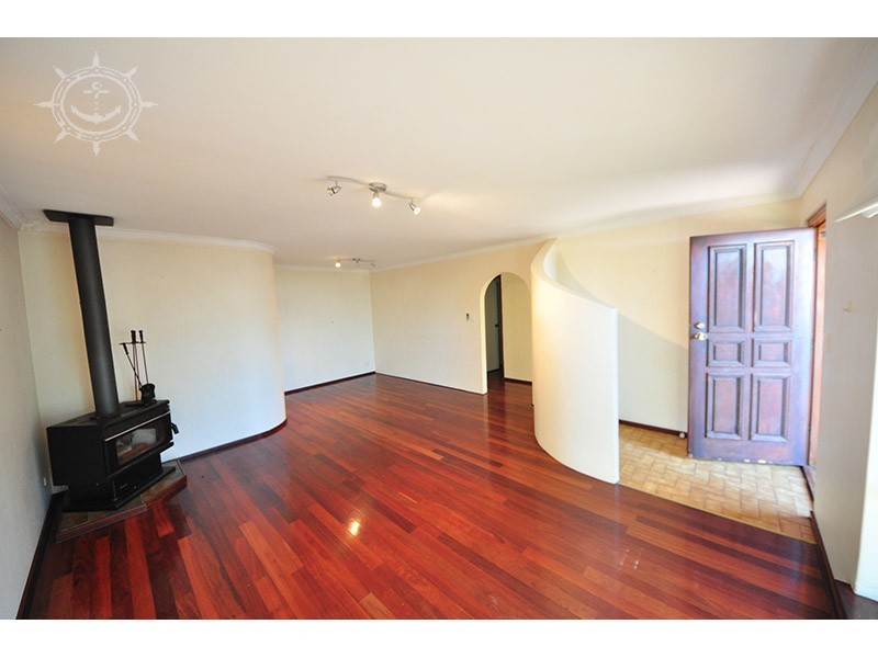 2/35 Watkins Street, White Gum Valley WA 6162