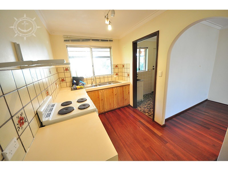 2/35 Watkins Street, White Gum Valley WA 6162