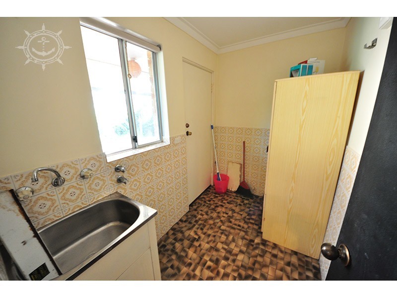 2/35 Watkins Street, White Gum Valley WA 6162