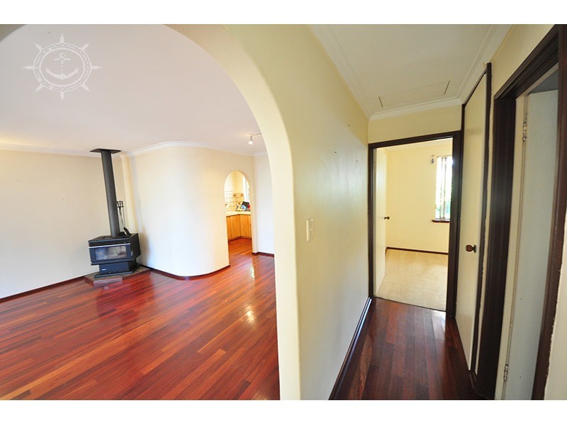 2/35 Watkins Street, White Gum Valley WA 6162