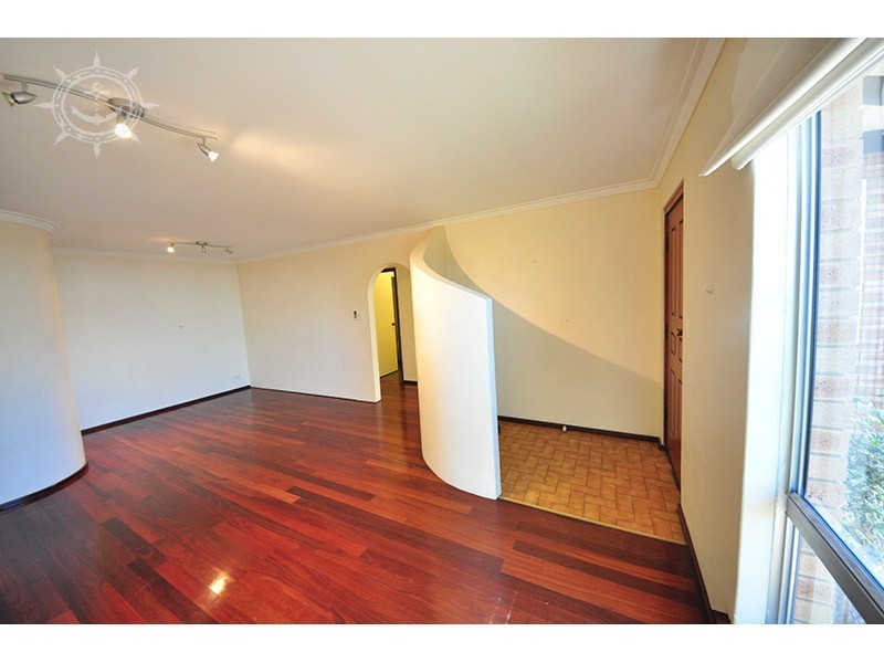 2/35 Watkins Street, White Gum Valley WA 6162