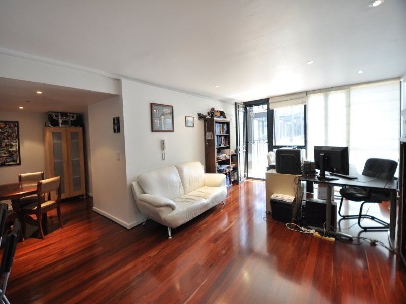 9/13 Cantonment Street, Fremantle WA 6160