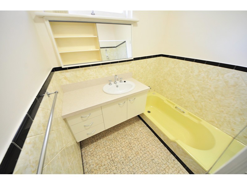 178 South Street, White Gum Valley WA 6162