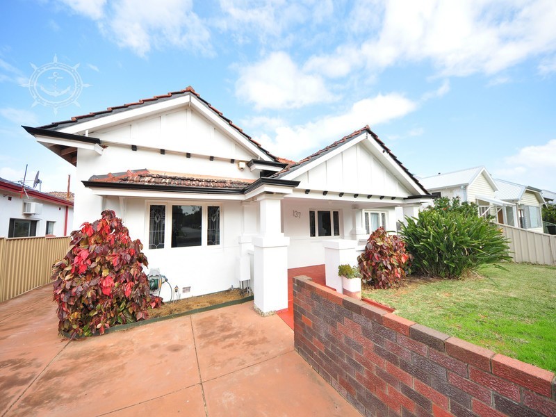 137 Marmion Street, Fremantle WA 6160